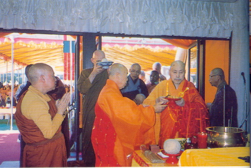 ŤƦѩM|lM - ӤEIn Memory of the Venerable Master Hsuan Huan - Photographs